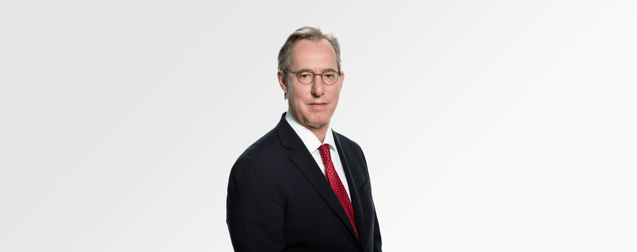 Dr. Andrew Turner Wide Min